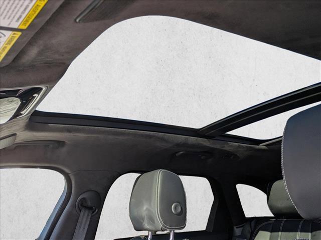 used 2022 Land Rover Range Rover Velar car, priced at $38,995