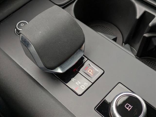 used 2024 Land Rover Discovery car, priced at $47,789