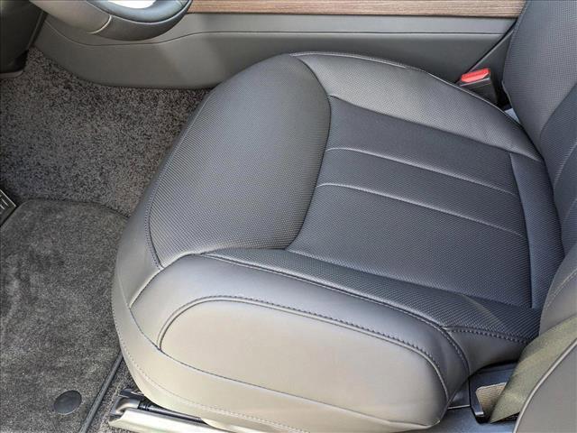 new 2025 Land Rover Range Rover car, priced at $133,165