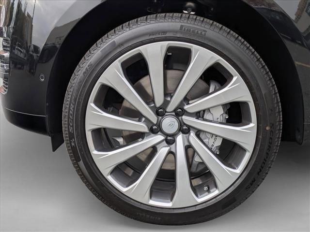 new 2025 Land Rover Range Rover car, priced at $159,960