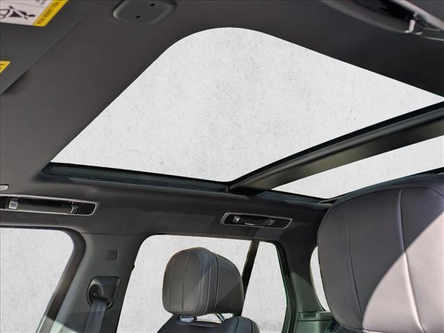 new 2025 Land Rover Range Rover car, priced at $156,935