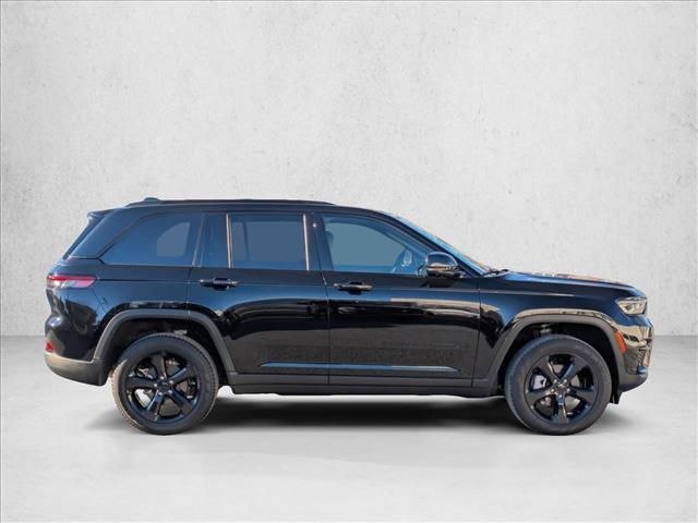 used 2025 Jeep Grand Cherokee car, priced at $41,444
