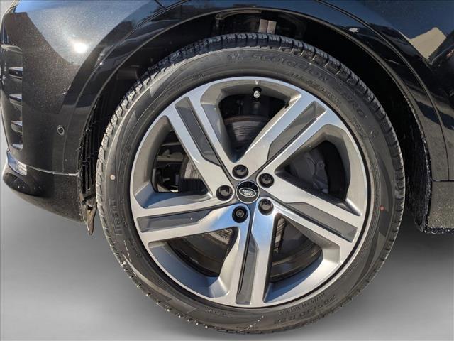 new 2026 Land Rover Discovery car, priced at $84,226