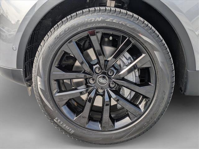 new 2026 Land Rover Discovery car, priced at $69,051