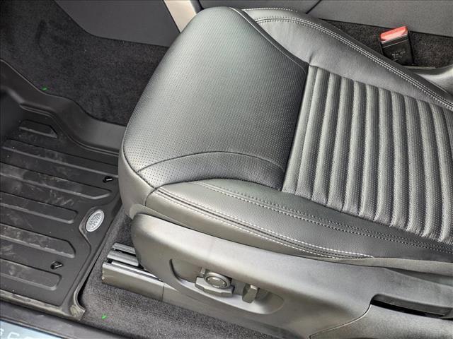 new 2024 Land Rover Discovery car, priced at $74,064