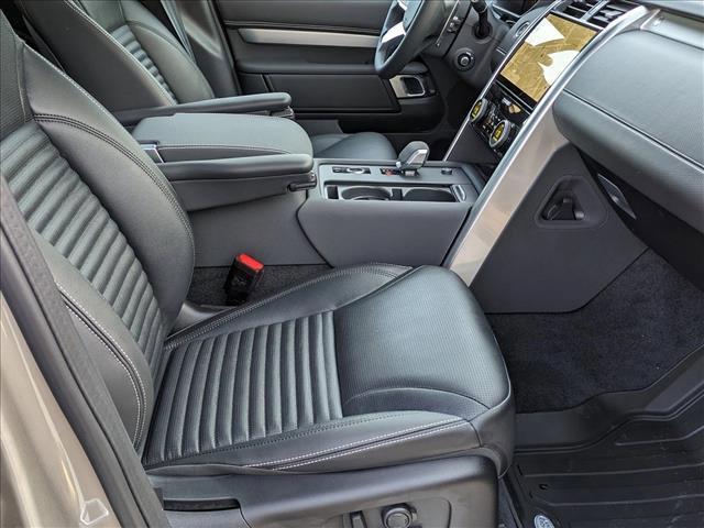 new 2024 Land Rover Discovery car, priced at $74,064