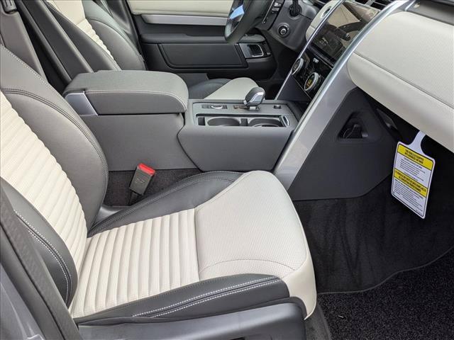 new 2026 Land Rover Discovery car, priced at $78,779