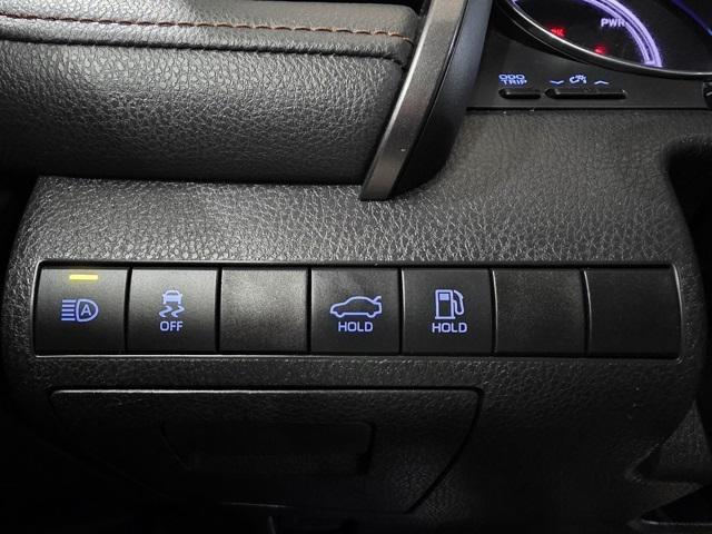 used 2019 Toyota Camry Hybrid car, priced at $20,183