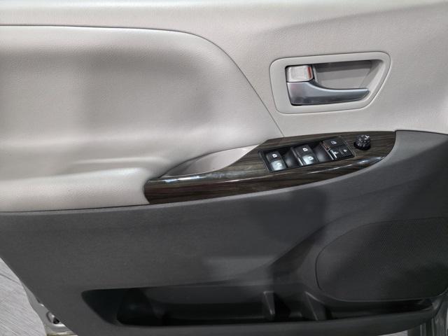 used 2017 Toyota Sienna car, priced at $23,288