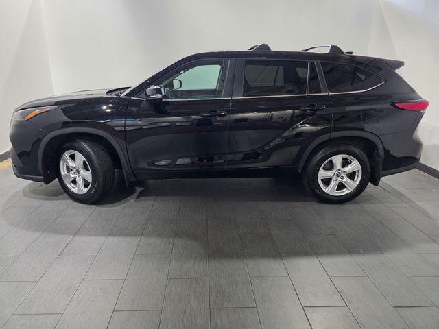 used 2023 Toyota Highlander car, priced at $34,500