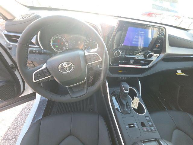 new 2026 Toyota Highlander Hybrid car, priced at $50,328