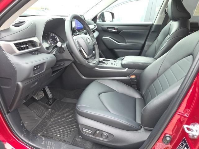 new 2026 Toyota Highlander car, priced at $48,632