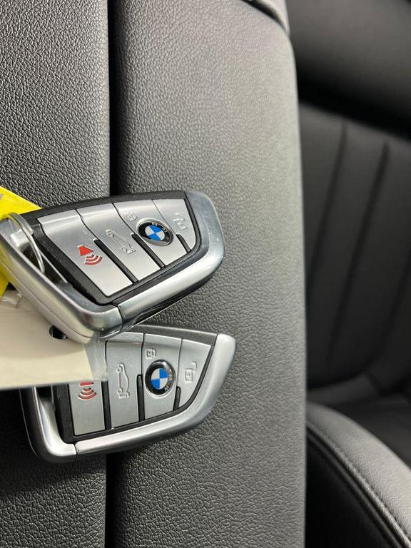 used 2021 BMW X7 car, priced at $39,395