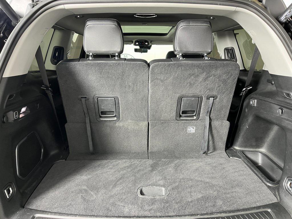 used 2022 Jeep Grand Cherokee L car, priced at $25,995