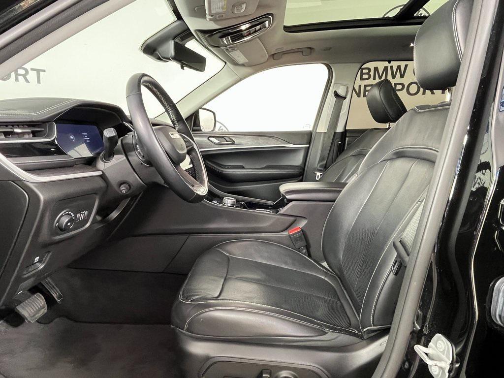 used 2022 Jeep Grand Cherokee L car, priced at $25,995