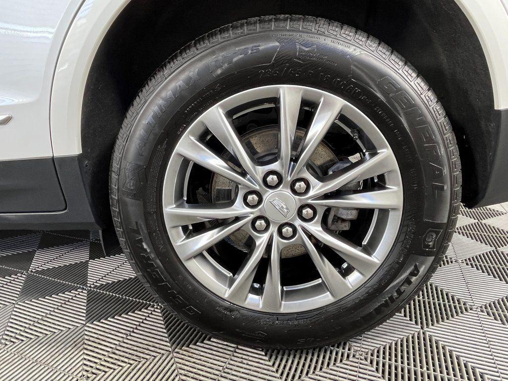 used 2022 Cadillac XT5 car, priced at $25,395