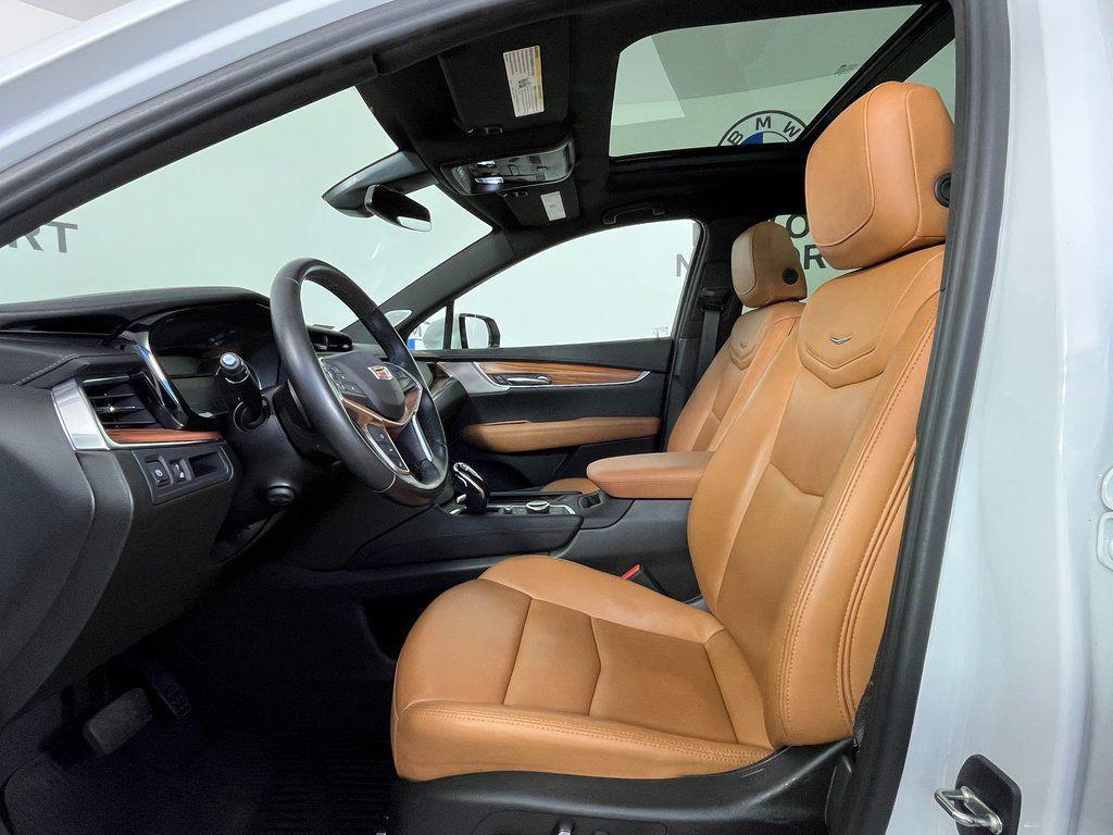 used 2022 Cadillac XT5 car, priced at $25,395