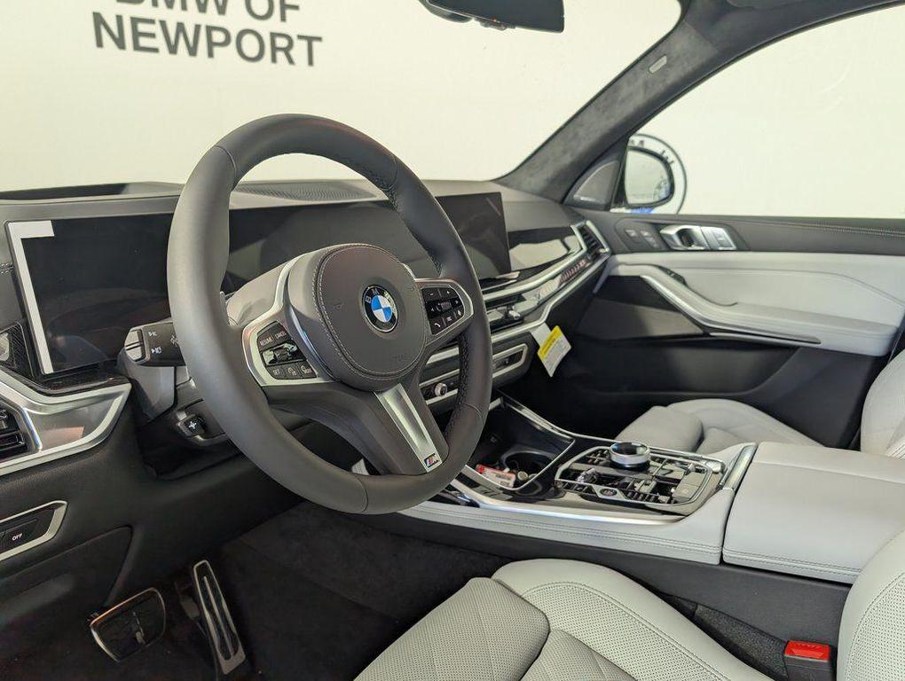 new 2026 BMW X7 car, priced at $101,805