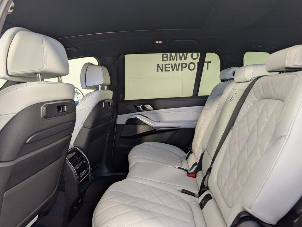 new 2026 BMW X7 car, priced at $101,805