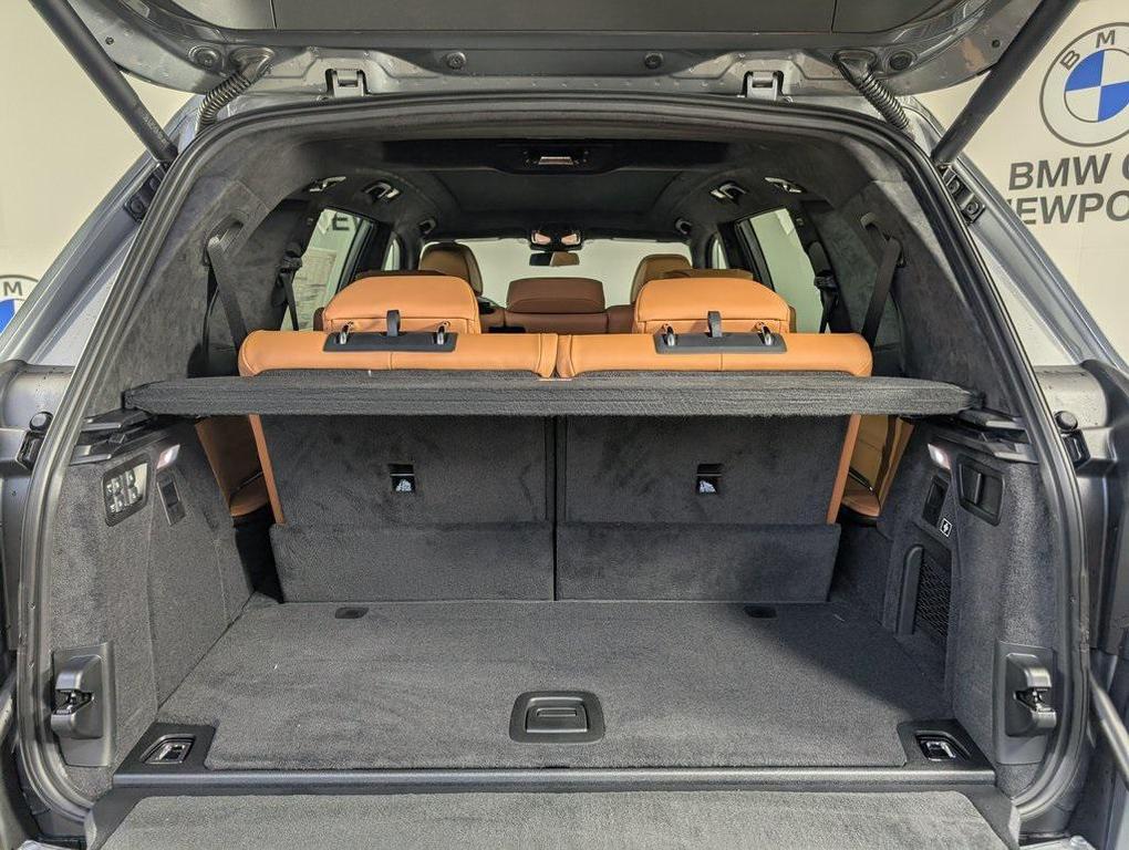 new 2026 BMW X7 car, priced at $96,080