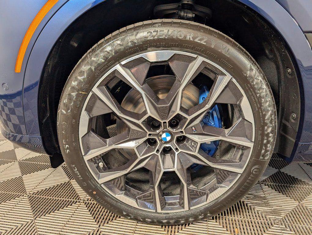 new 2026 BMW X7 car, priced at $101,130