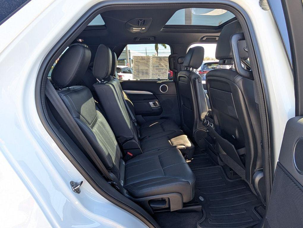 used 2020 Land Rover Discovery car, priced at $24,418