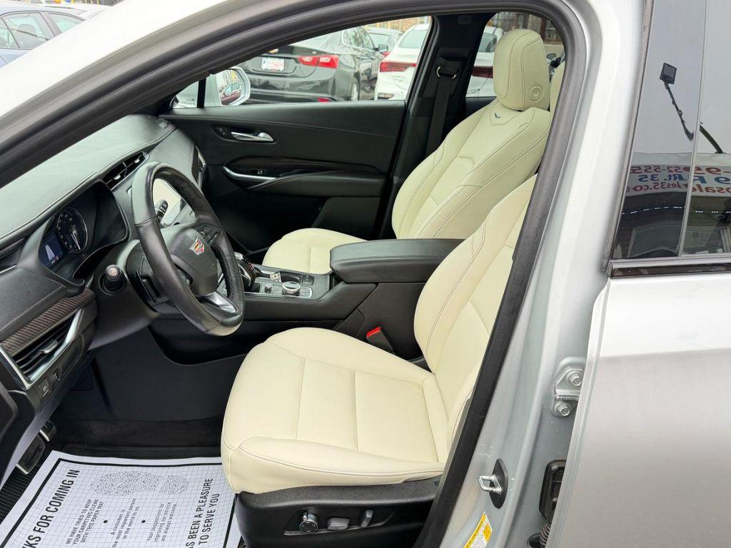 used 2019 Cadillac XT4 car, priced at $18,995