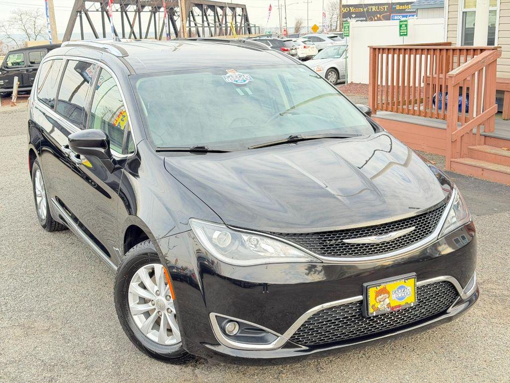 used 2018 Chrysler Pacifica car, priced at $15,295