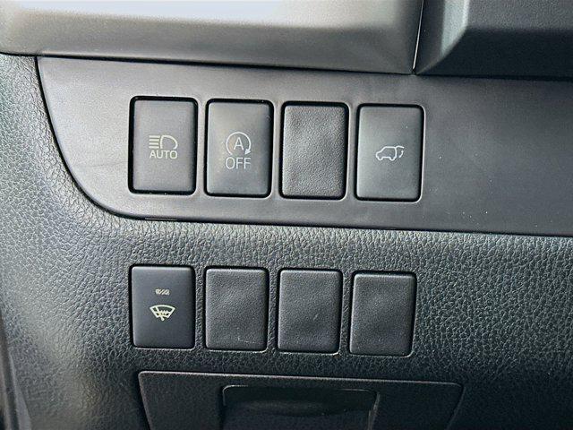 used 2019 Toyota Highlander car, priced at $21,487