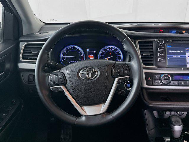 used 2019 Toyota Highlander car, priced at $21,487