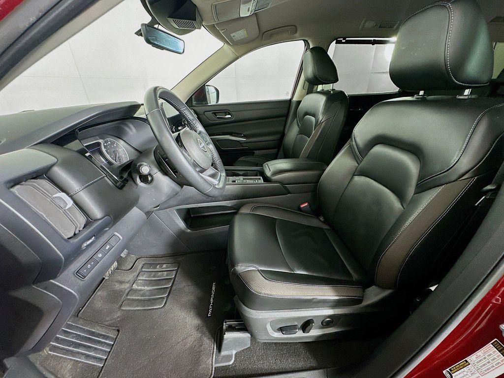 used 2023 Nissan Pathfinder car, priced at $29,987