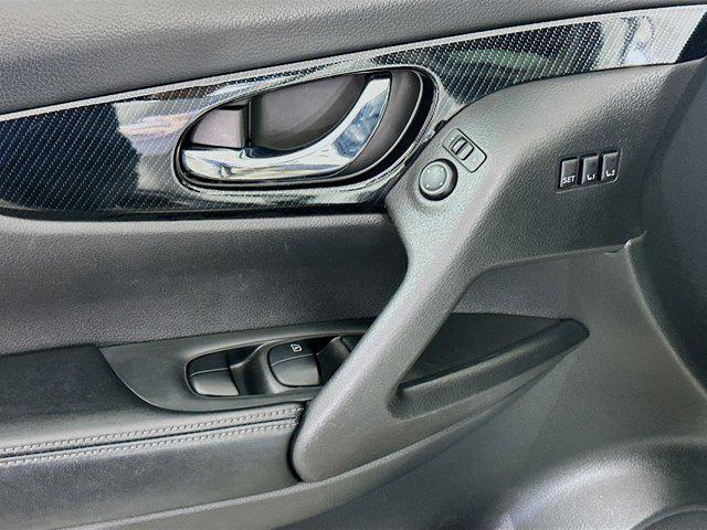 used 2019 Nissan Rogue car, priced at $14,987