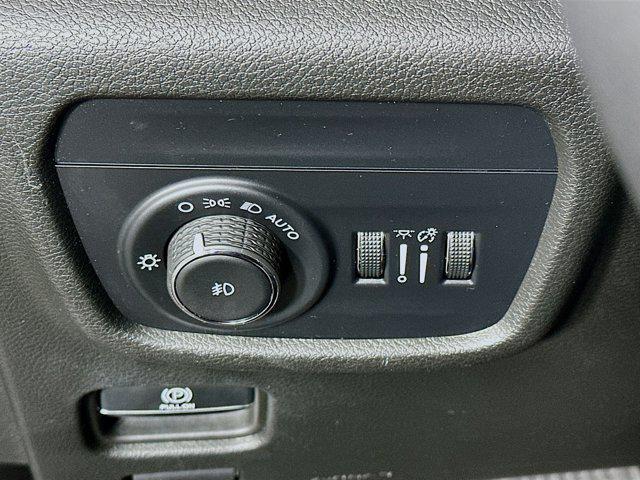 used 2023 Jeep Grand Cherokee car, priced at $28,596