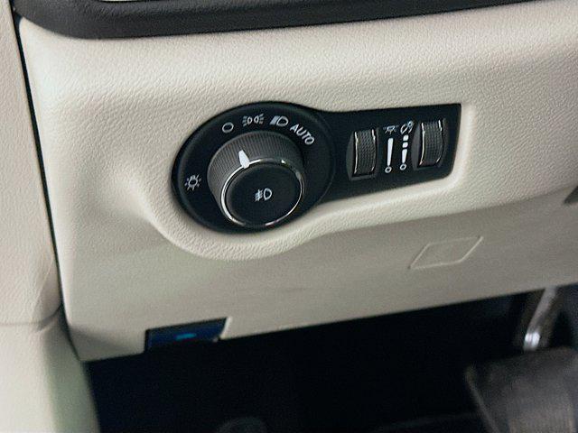 used 2024 Chrysler Pacifica car, priced at $26,987