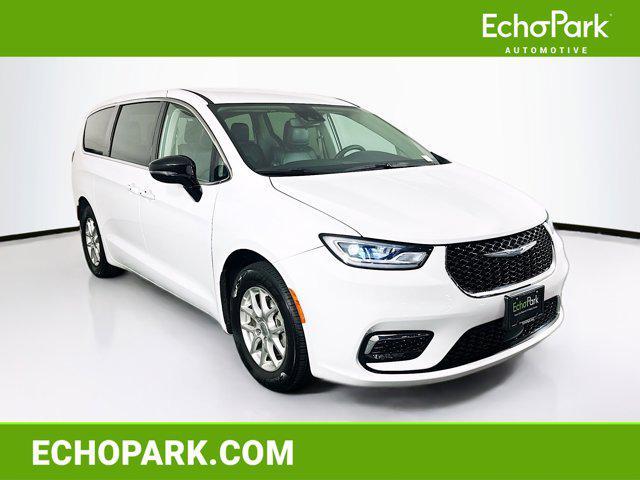 used 2024 Chrysler Pacifica car, priced at $26,987