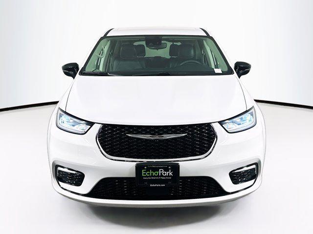 used 2024 Chrysler Pacifica car, priced at $26,987