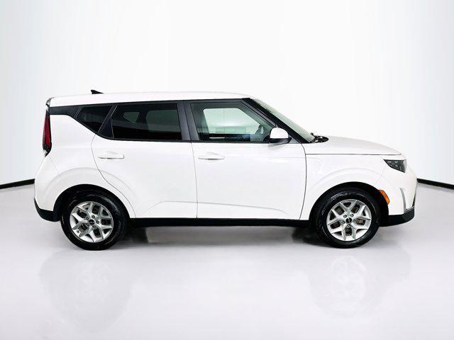 used 2025 Kia Soul car, priced at $15,996