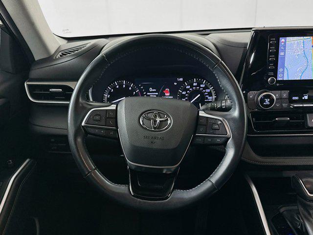 used 2021 Toyota Highlander car, priced at $27,997