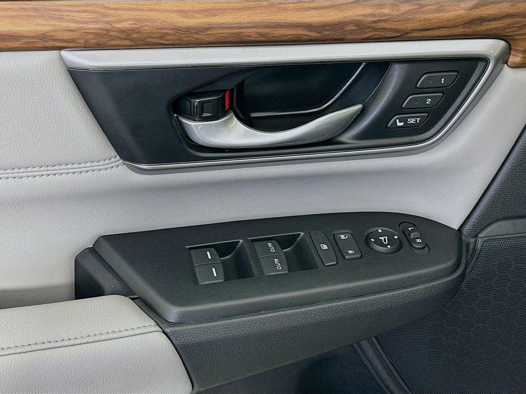 used 2022 Honda CR-V car, priced at $27,886
