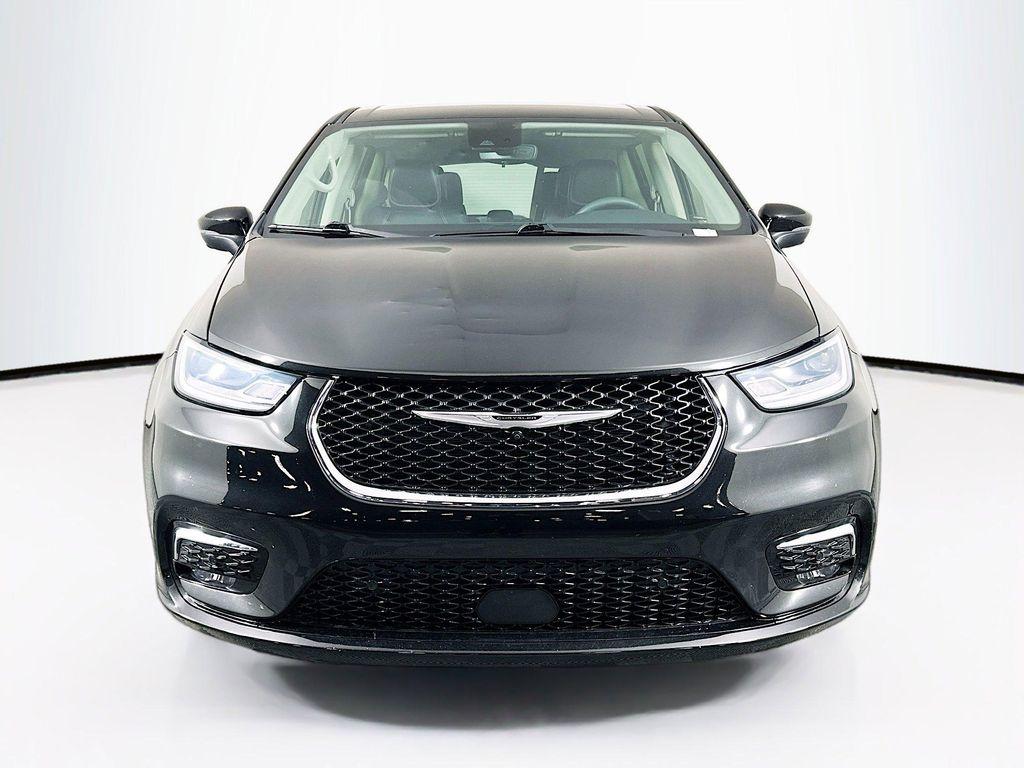 used 2023 Chrysler Pacifica Hybrid car, priced at $26,487