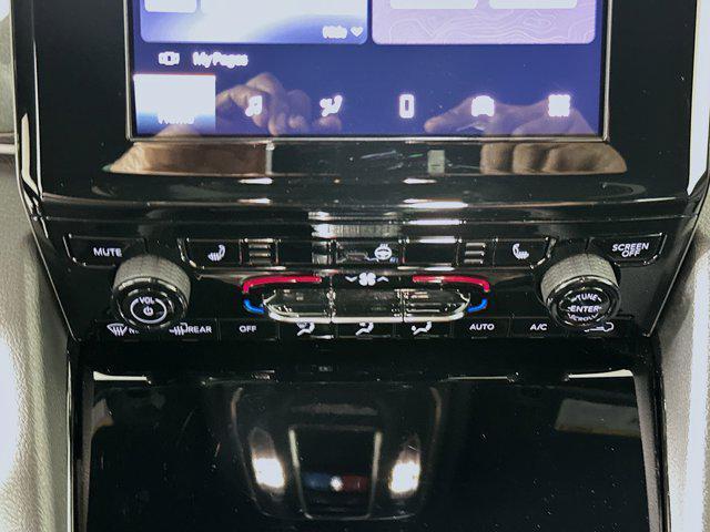 used 2023 Jeep Grand Cherokee car, priced at $31,297