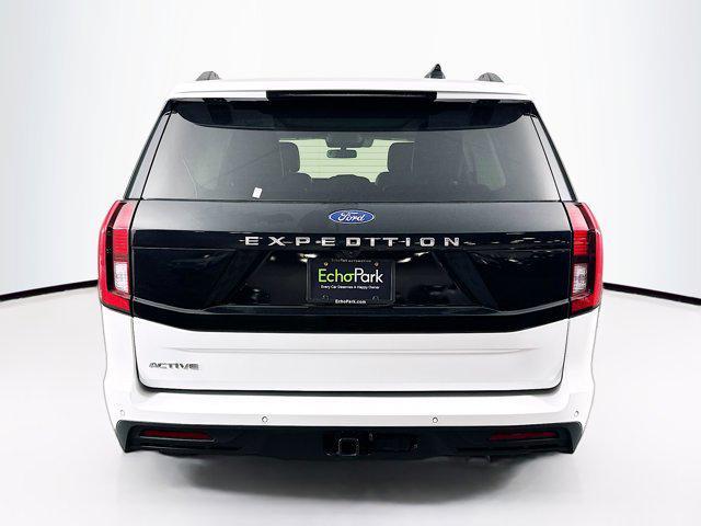 used 2025 Ford Expedition car, priced at $54,697