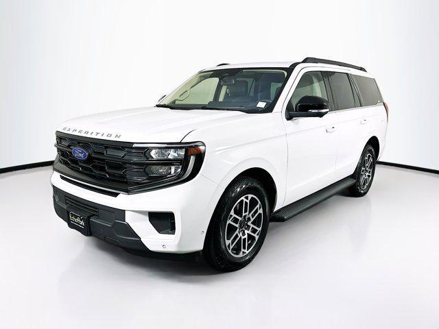 used 2025 Ford Expedition car, priced at $54,697