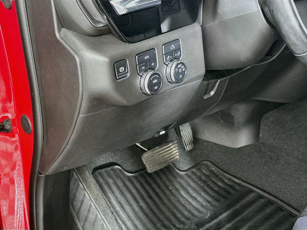 used 2024 GMC Sierra 1500 car, priced at $39,096