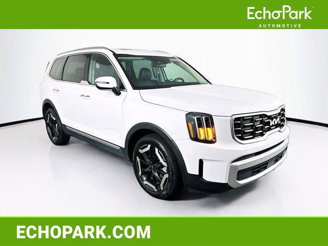 used 2025 Kia Telluride car, priced at $32,697