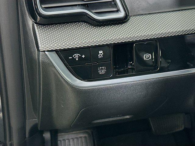 used 2023 Kia Sportage Hybrid car, priced at $19,297
