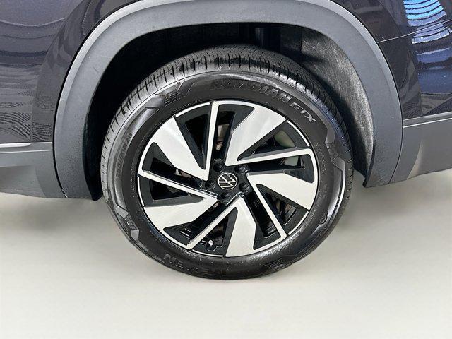 used 2025 Volkswagen Atlas car, priced at $30,297