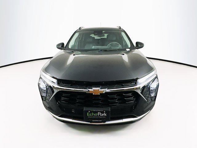 used 2025 Chevrolet Trax car, priced at $19,597