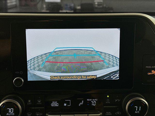 used 2023 Toyota Highlander car, priced at $28,197