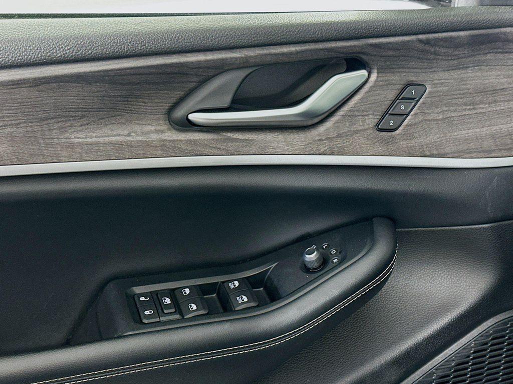 used 2023 Jeep Grand Cherokee L car, priced at $33,396